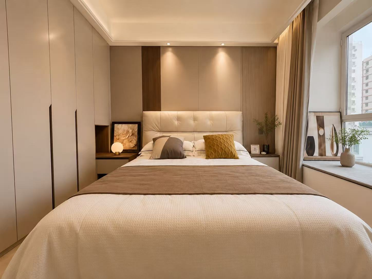 Queen bed white