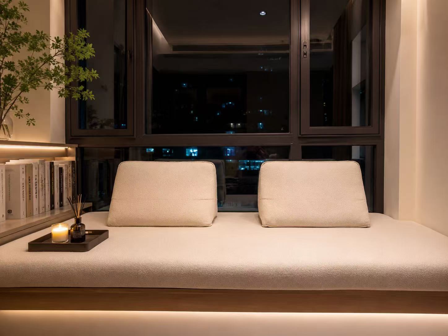 Window Seat Sofa with 2 Hard Cusions